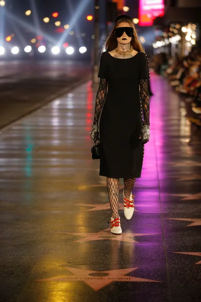 Look 96